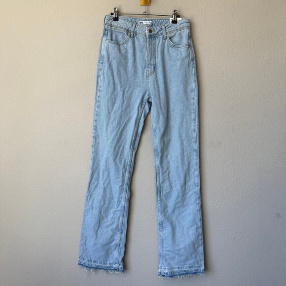 NWT NEW Zara Slim Flare Light Wash Raw Hem Jeans Size 6 - Picture 2 of 7
